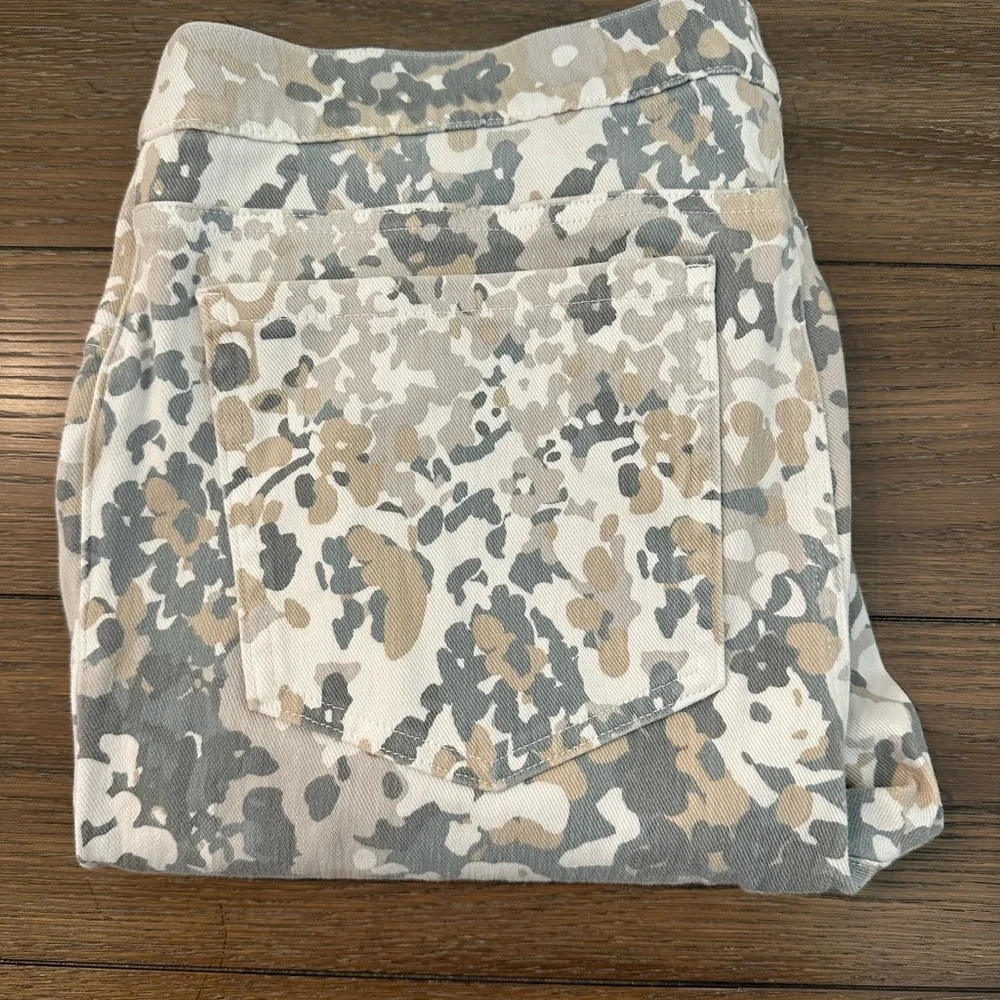 Spanx Size 1X‎ Distressed